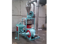 遠航機械只做專業(yè)的塑料磨粉機廠家