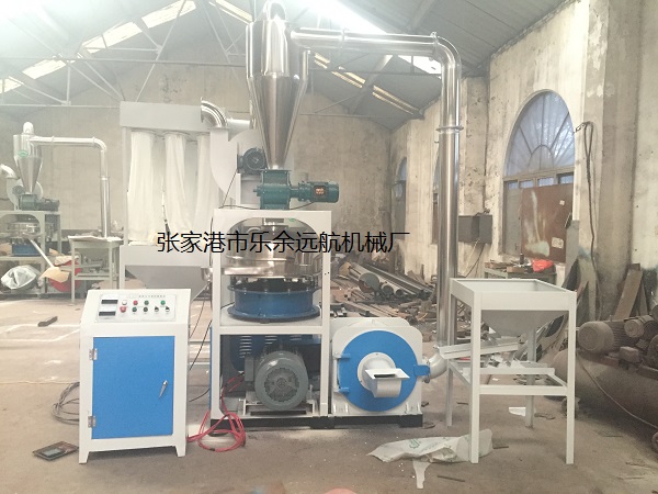 遠(yuǎn)航機(jī)械2016年520新型立式塑料磨粉機(jī)性能特點(diǎn)