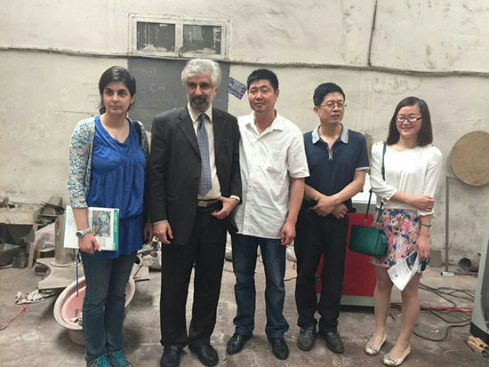 塑料磨粉機(jī)，大刀闊斧談創(chuàng)新。